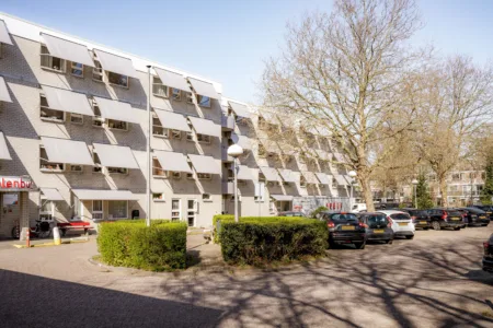 buiten foto van gebouw molenburg